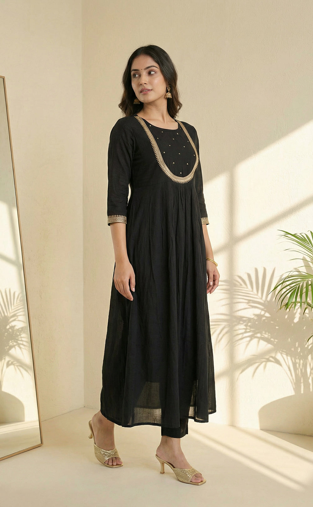 Black Round Neck Chinon Ghera Kurta with Weaving Dupatta