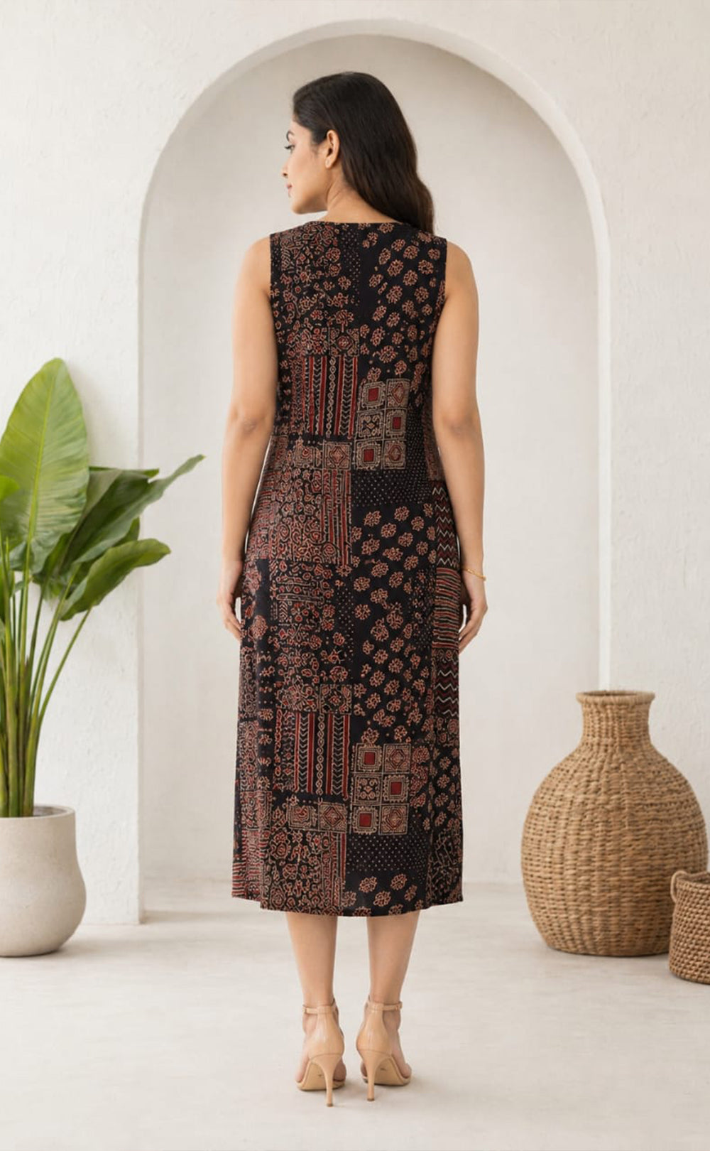 Black Cotton All-Over Kalamkari Printed Long Straight Kurti 3 piece Combo With Sling Bag