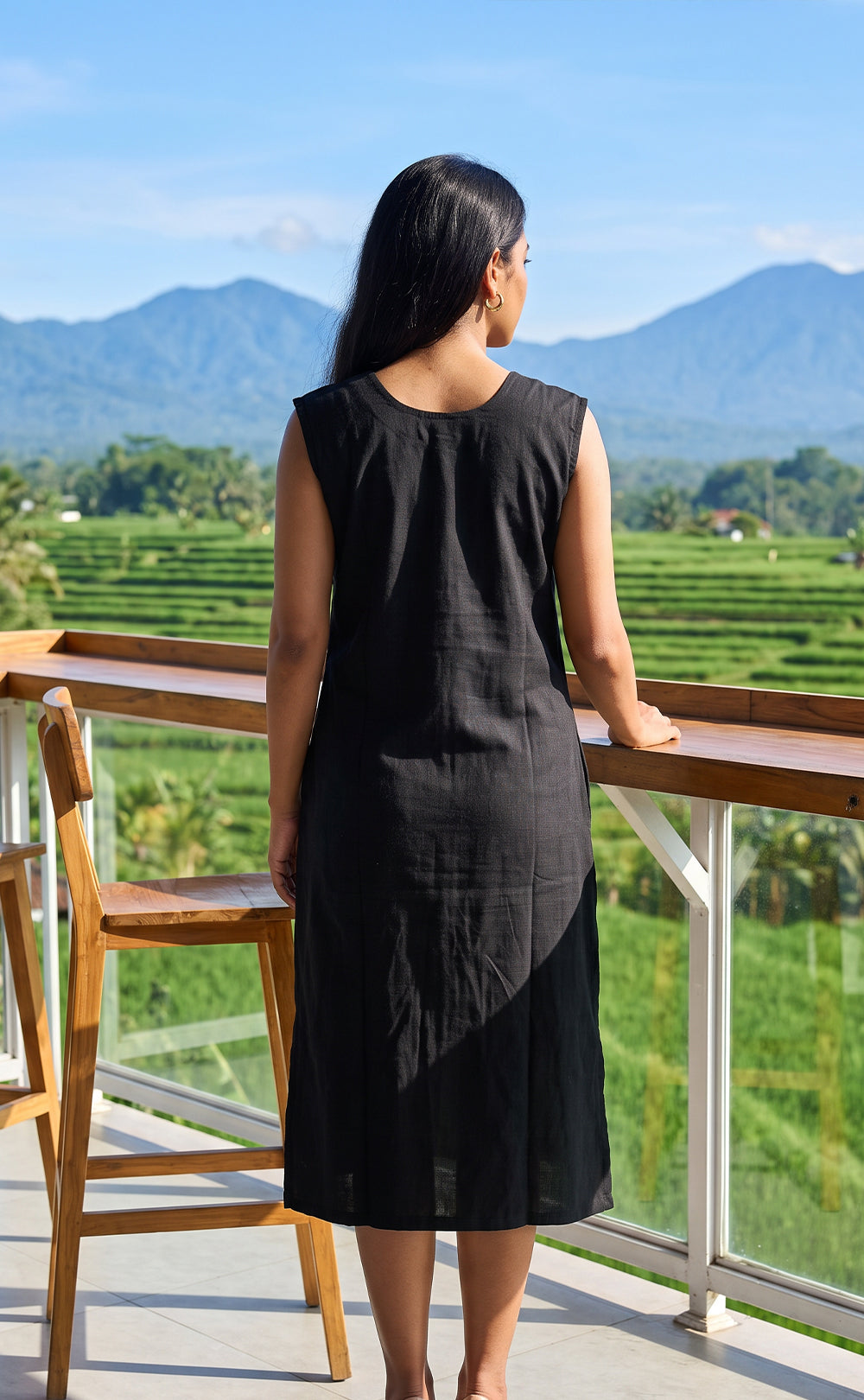 Dark Green And Black Georgette Straight Kurti