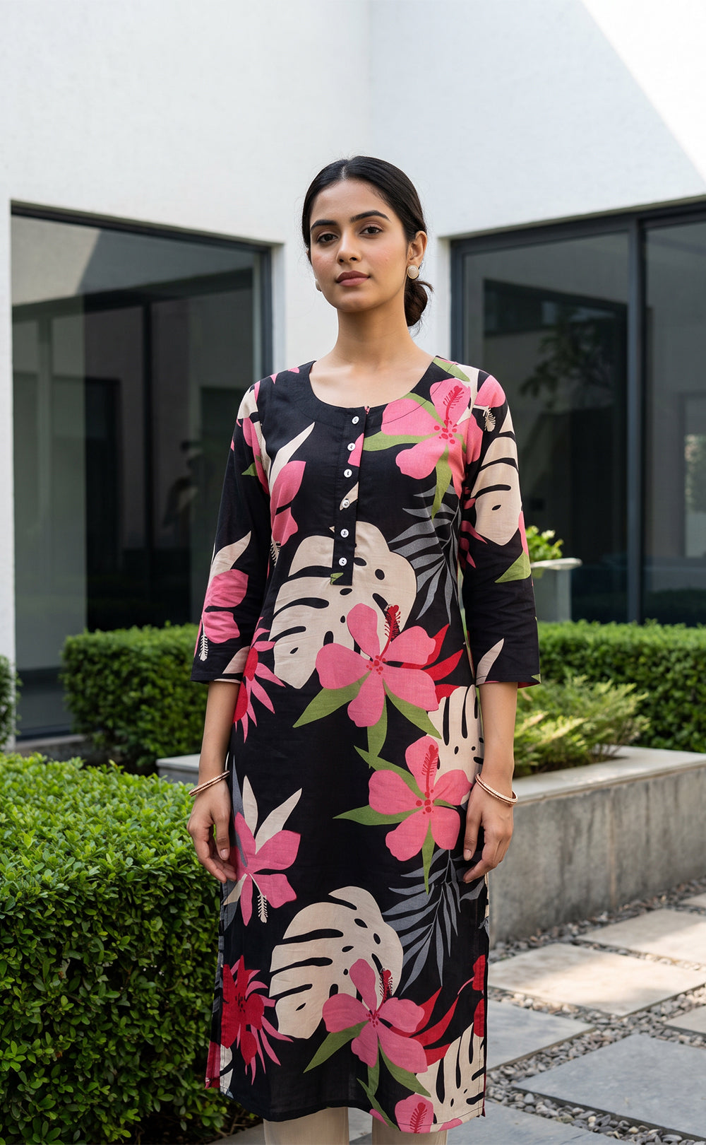 Black Cotton Floral Leaf Printed Straight Kurti