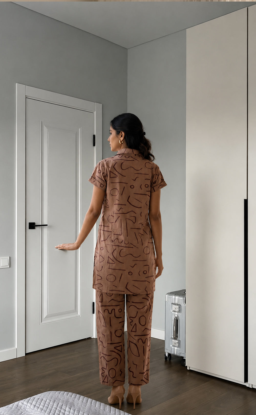 Coffee Colour All-Over Abstract Printed Night Suit