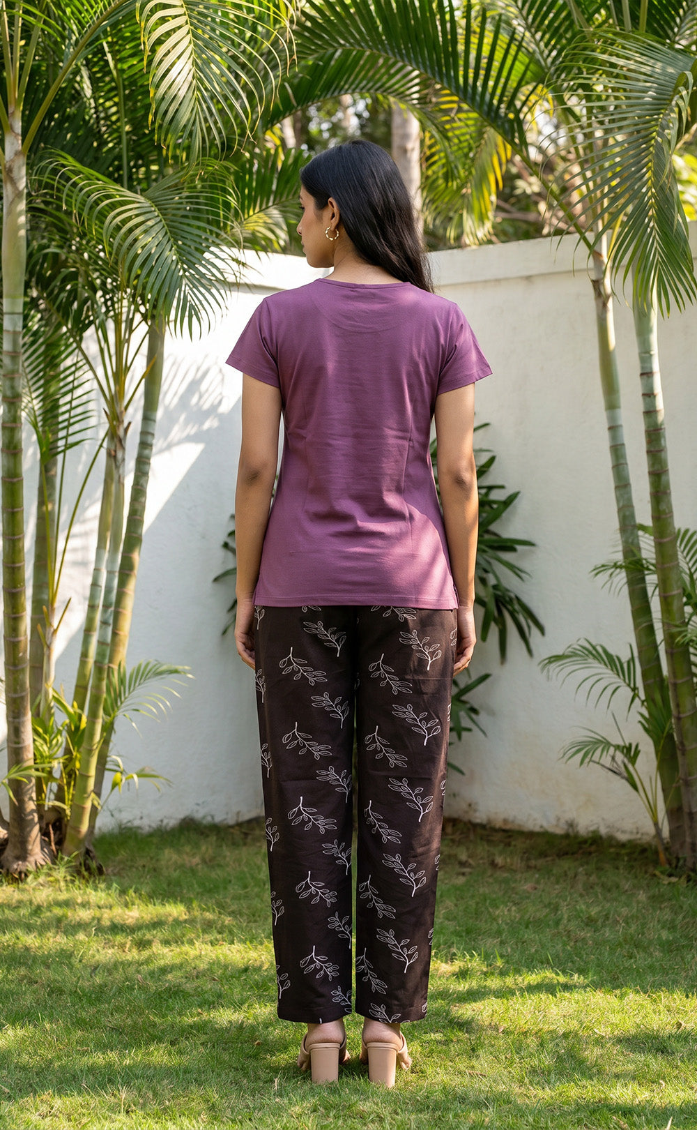 Mauve Leaf Printed Night Suit